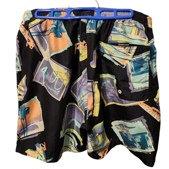 QUIKSILVER VACANCY VOLLEY 16" SWIM SHORTS BLACK SIZE LARGE - Picture 5 of 10
